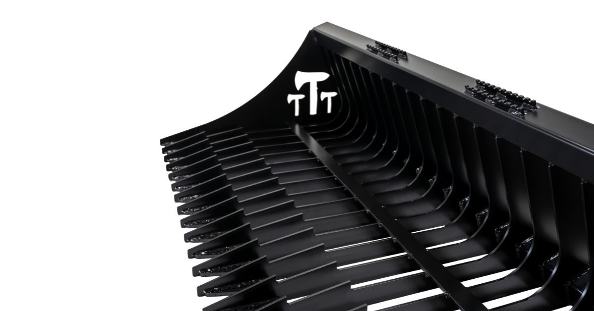 10 Best Rock Bucket Tips for Homeowners With Acreage