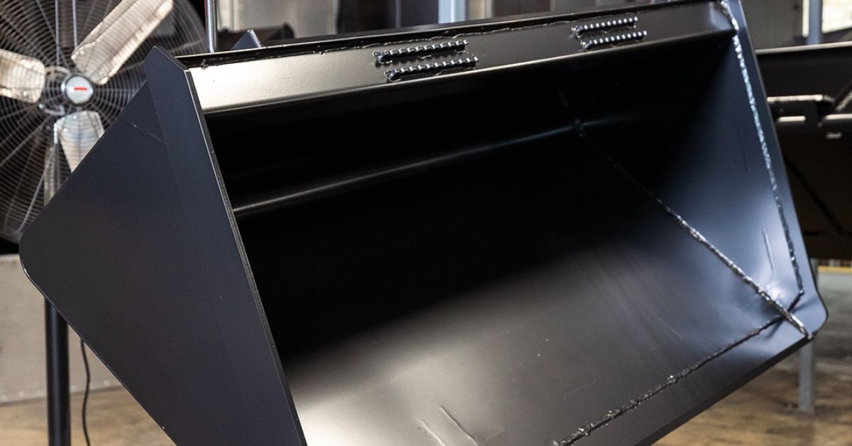 How Snow/Mulch Buckets Simplify Yard Cleanups in Spring